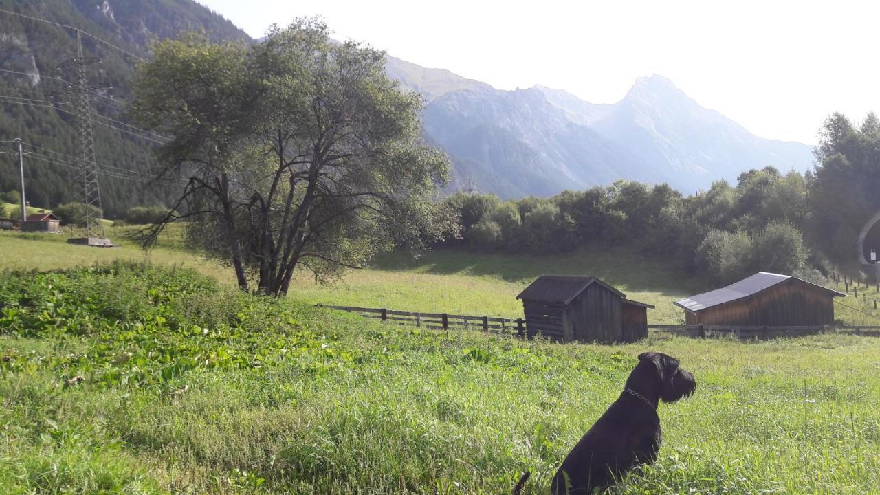 Hotel Schwarzer Adler Pettneu am Arlberg Ngoại thất bức ảnh